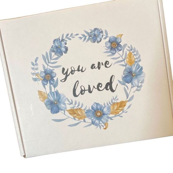 50th Birthday Gift Box - This Queen Makes 50 Look Fabulous NEW - Picture 7 of 7